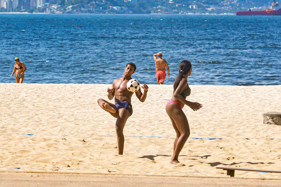 Güneşli Bir Günde Plaj Futbolu Maçı