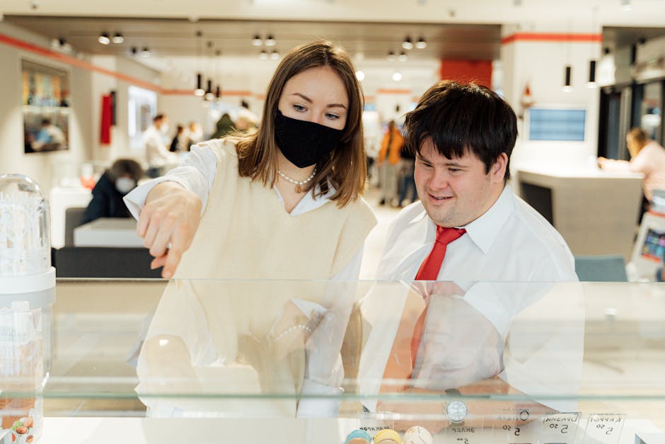 #kapalı, adam, alışveriş yapmak içeren Ücretsiz stok fotoğraf