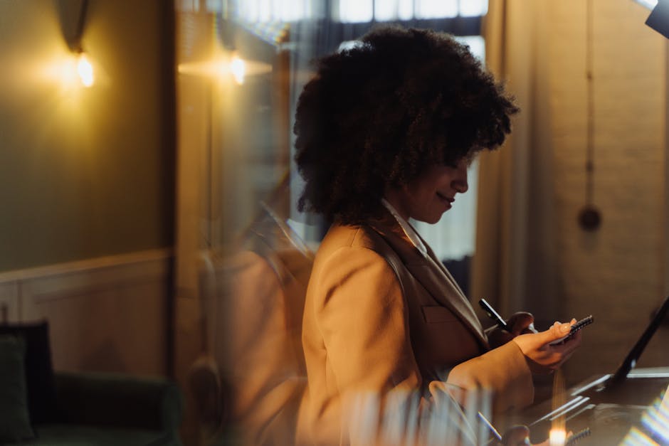afrika kökenli, Afro, afro saç içeren Ücretsiz stok fotoğraf