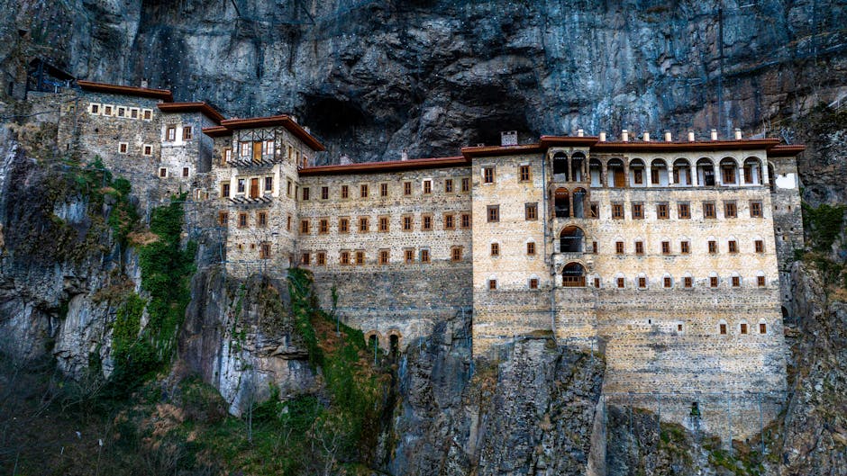 açık hava, altındere, antik mimari içeren Ücretsiz stok fotoğraf