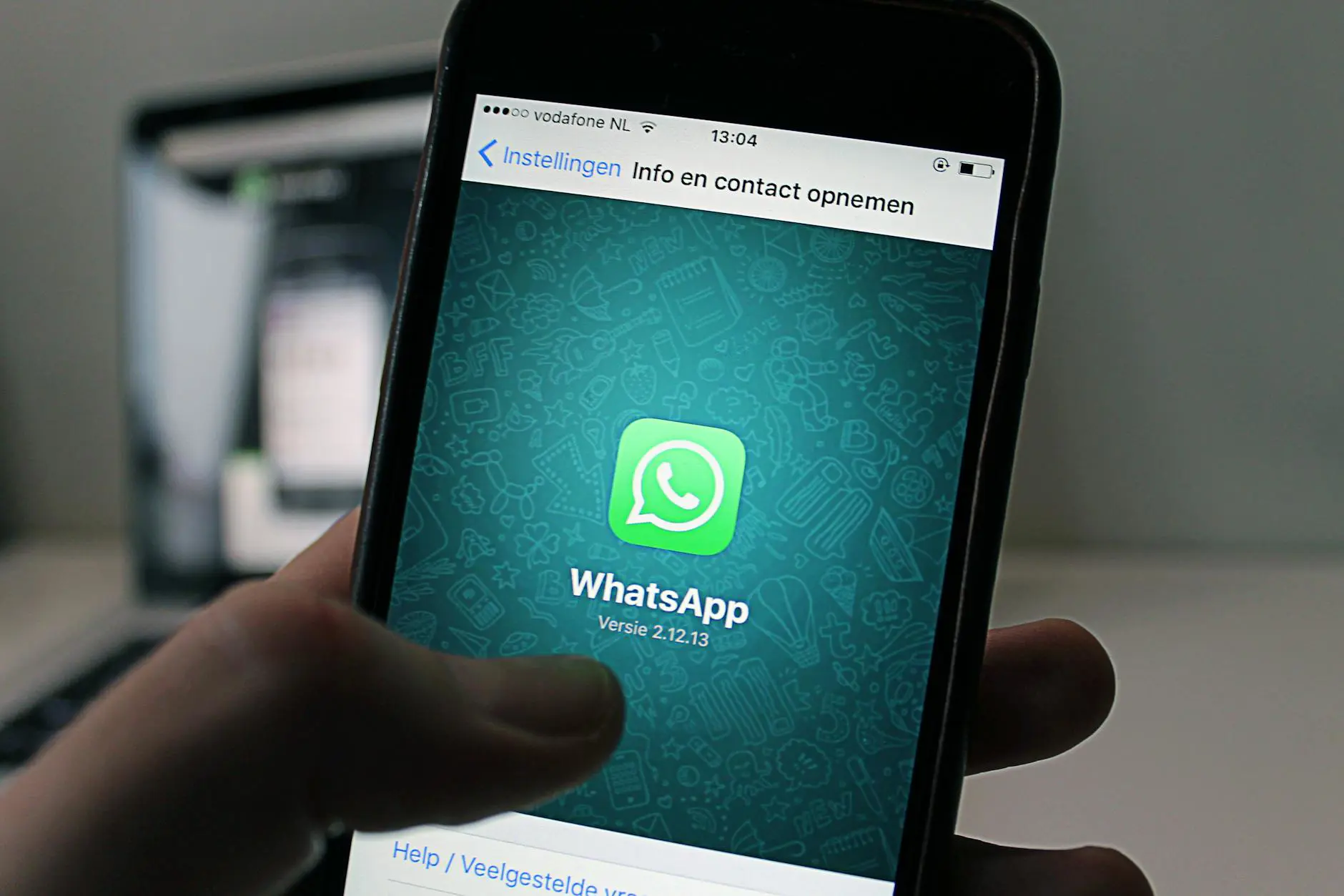 WhatsApp Business müşteri iletişimi görseli