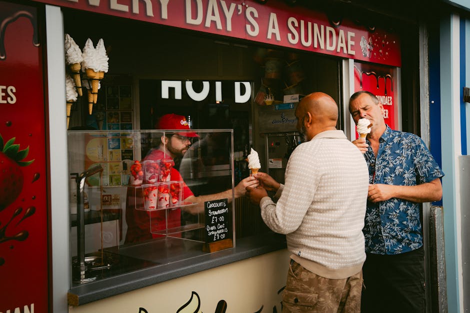 açık hava, Avrupa, beyaz ırk içeren Ücretsiz stok fotoğraf