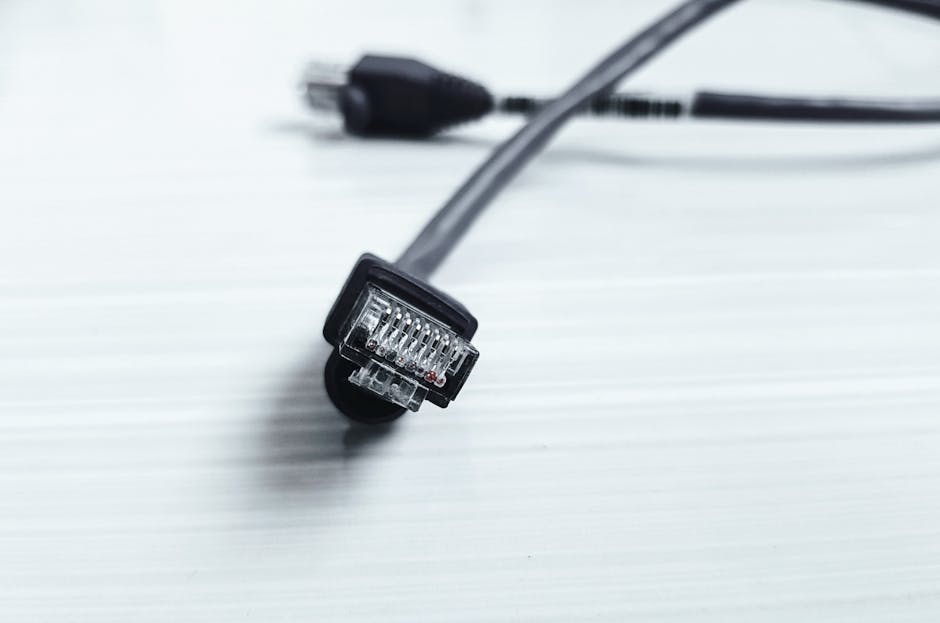 Siyah Ve Gümüş Kare Elektronik Cihaz