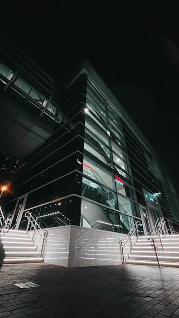 adımlar, aydınlatılmış, bakış açısı içeren Ücretsiz stok fotoğraf